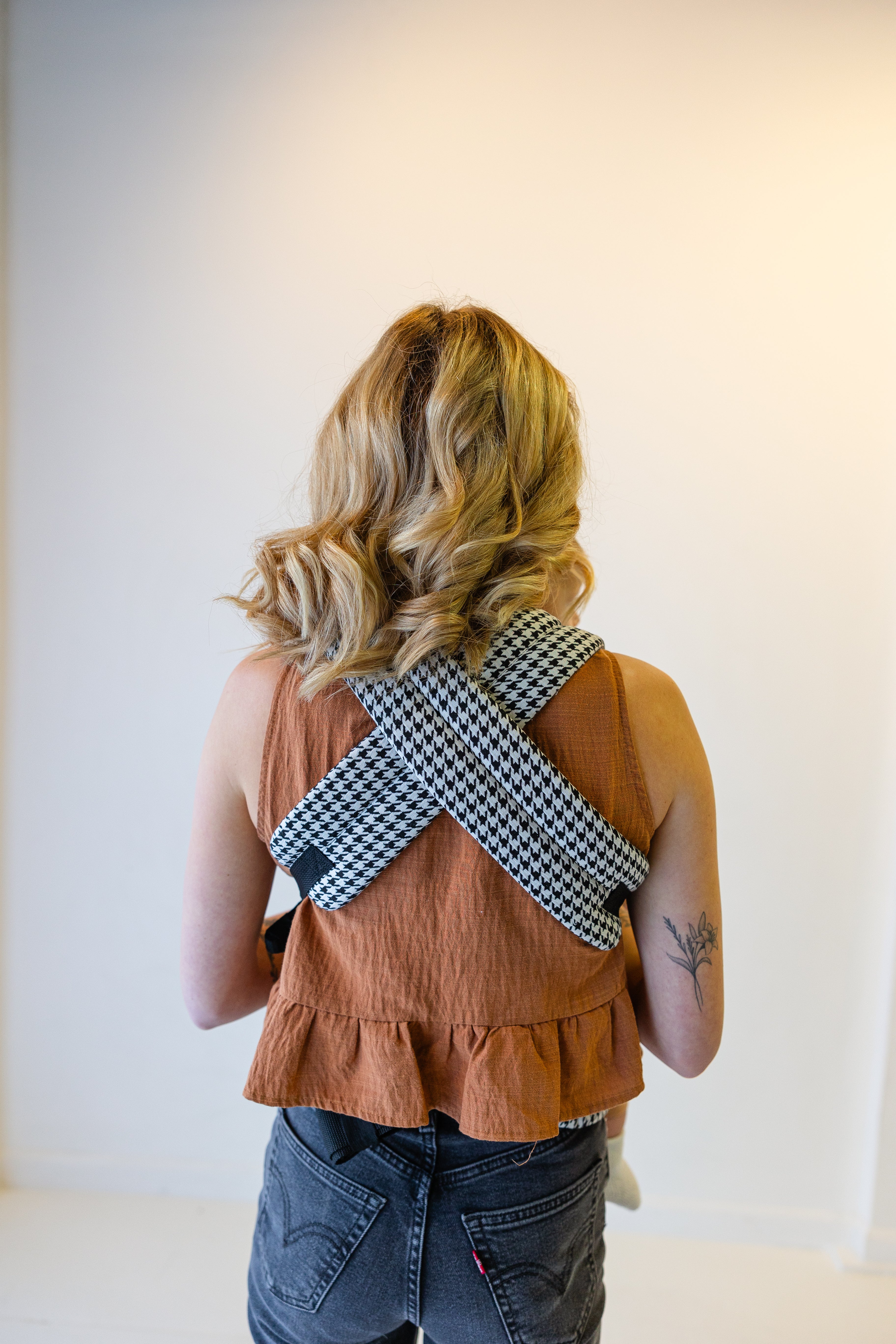 Coco Houndstooth - Woven Jacquard (7-35 lbs)