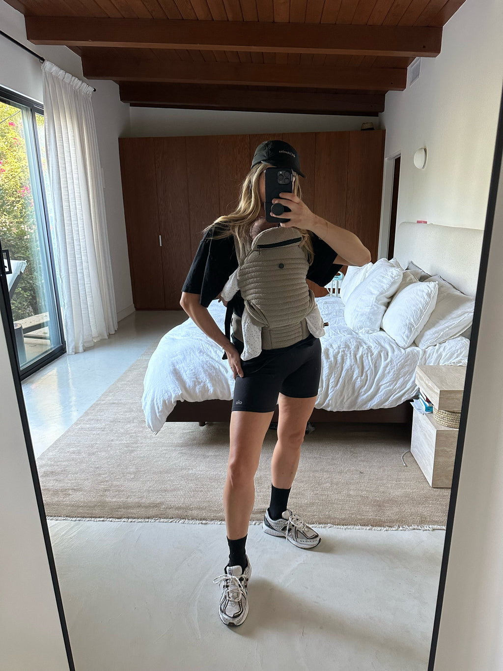 The Armadillo Baby Carrier - Oyster